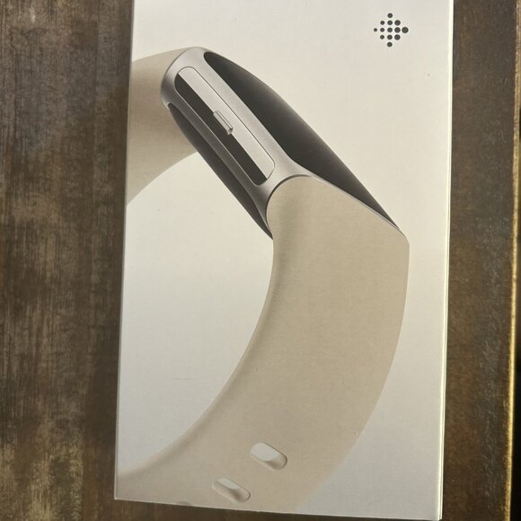 New! Fitbit Charge 6 Fitness Tracker with Heart Rate, GPS, and Health Tools - Picture 4 of 7
